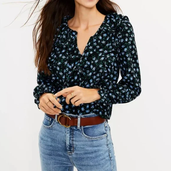 🎁LOFT Floral Print ruffle tie neck Blouse shirt/top Black & Blue petite small SP - Picture 1 of 8